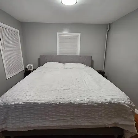 Entire Spacious Cozy Apartment